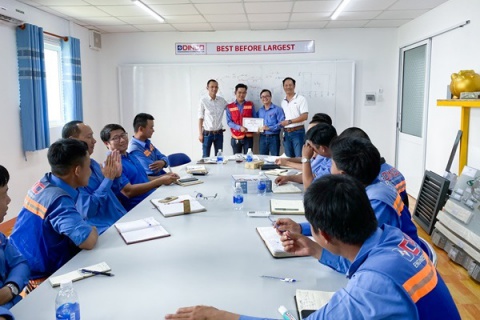 VINH DANH NGÔI SAO THÁNG 10